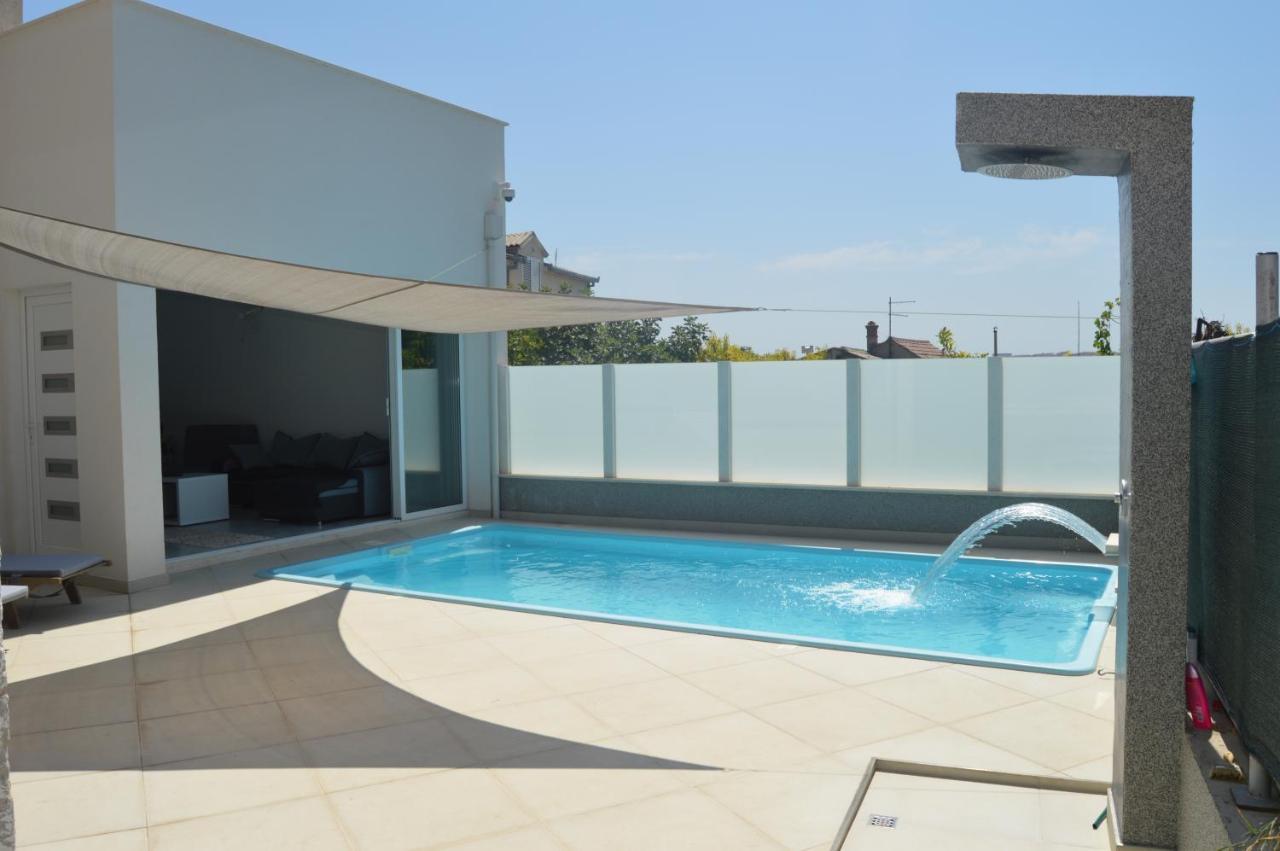 Lipa Mare Apartment Solin Exterior photo